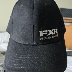 FXR Mountain Black Cap